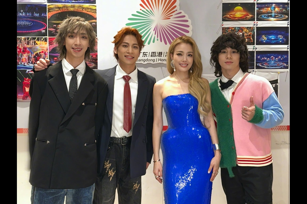 7.容祖儿、曾比特开幕式